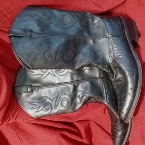 Old West western boots. Black with ostrich print & embroidery. Sz 13D